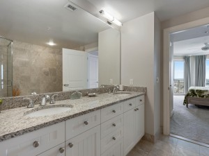 gateway1602-18-primary-bath.jpg