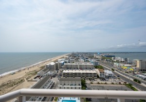 gateway1602-5-view.jpg