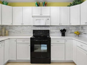 280378643-002-kitchen.jpg