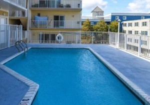 280378675-002-pool.jpg