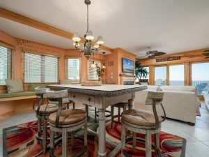 carlye301-11-dining-area.jpg