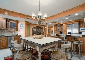 carlye301-16-dining-area.jpg