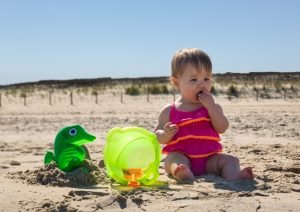 oceanfront-labor-day-baby-beach-300x212-6a29be7b15121.jpg