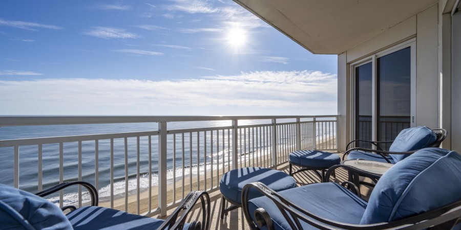 Oceanfront Balcony View South 