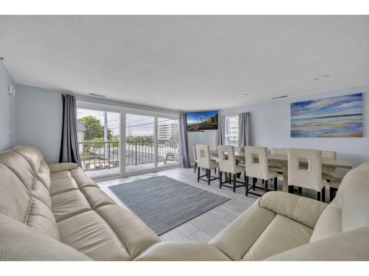 Regency Place 105