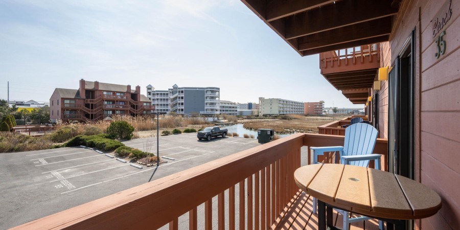 Balcony and Street View