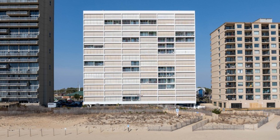 Exterior Beach Side