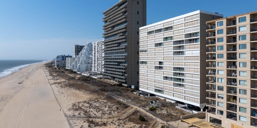Exterior Beach Side