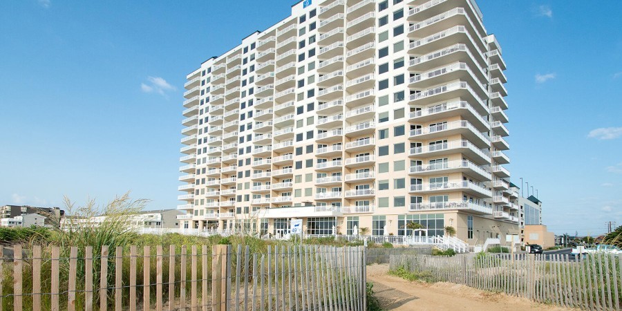 Exterior Beach Side 