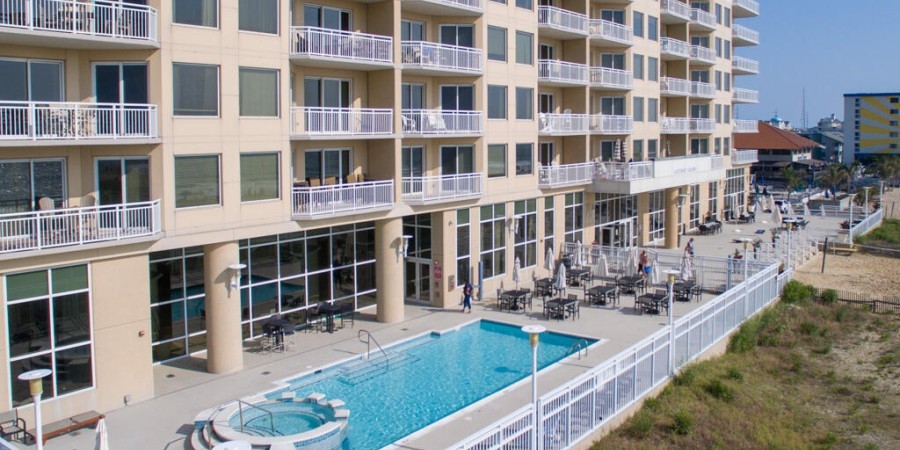 Gateway Grand Pool