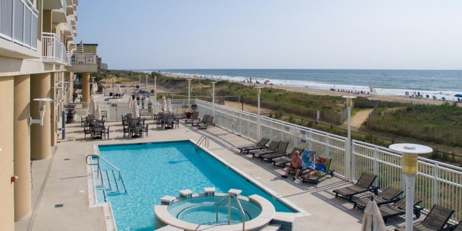 Gateway Grand Pool