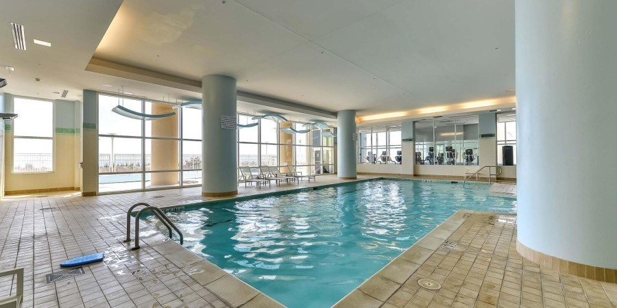 Gateway Grand Pool