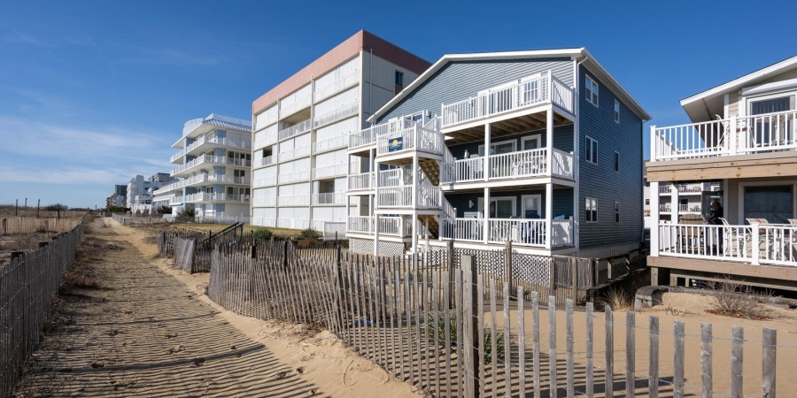 Exterior Beach Side