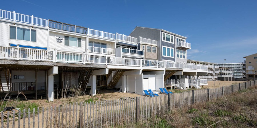 Exterior Beach Side